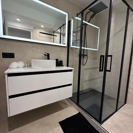 Hyper-centre - A Pied Apartament